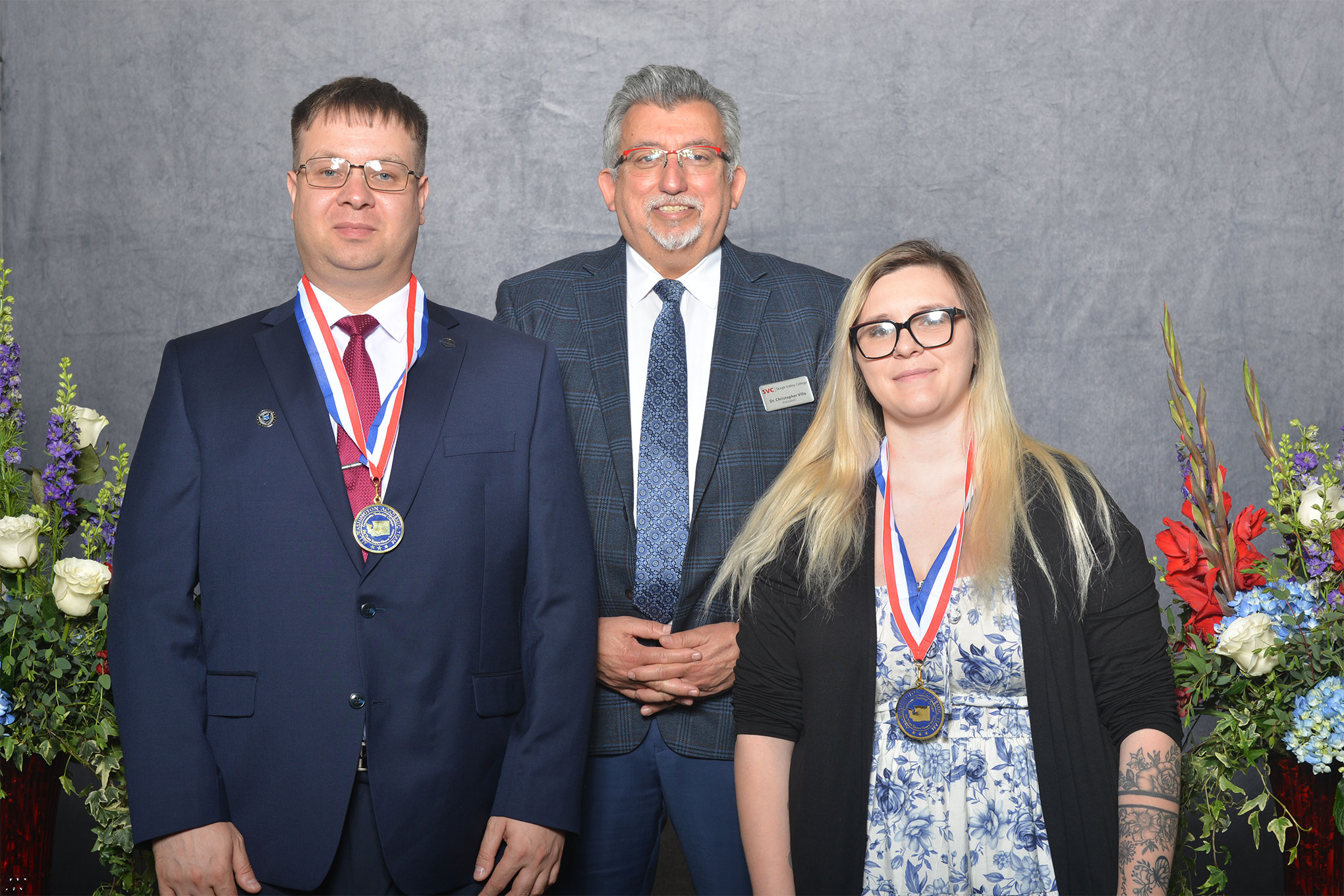 SVC All-Washington Academic Team with Dr. Christ Villa, SVC President